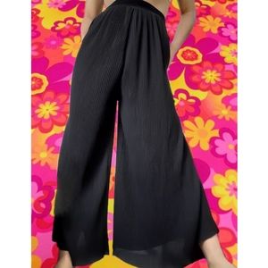 Zara Pleated Cutlotte Black Pants